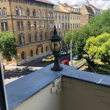Kálvária With Balcony, Free Parking&ac Apartamento *