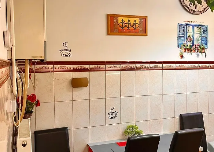 Kalvaria With Balcony And Ac Appartement *
