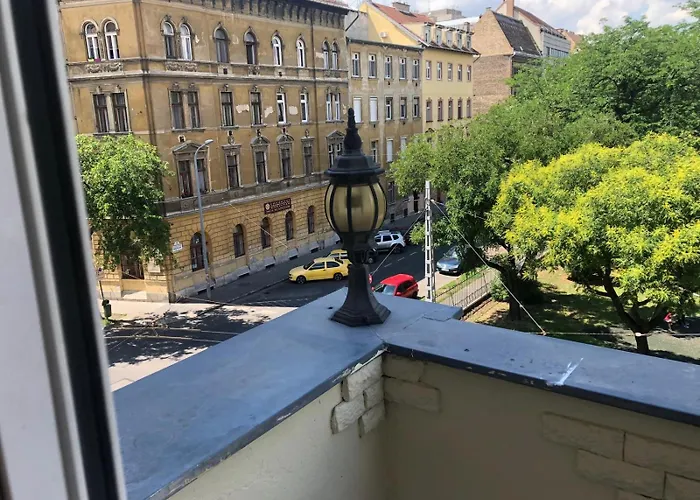 Kalvaria With Balcony And Ac Appartement *